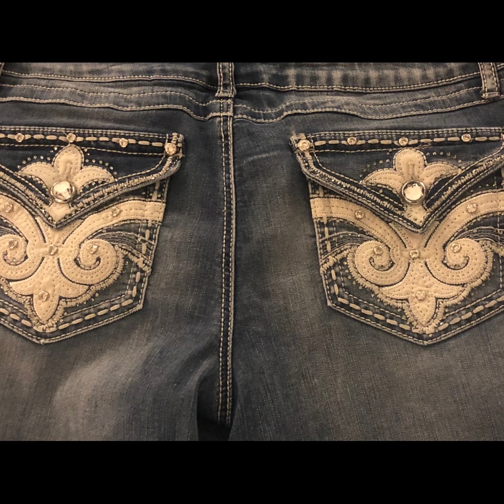 Woman’s Slim boot cut jeans